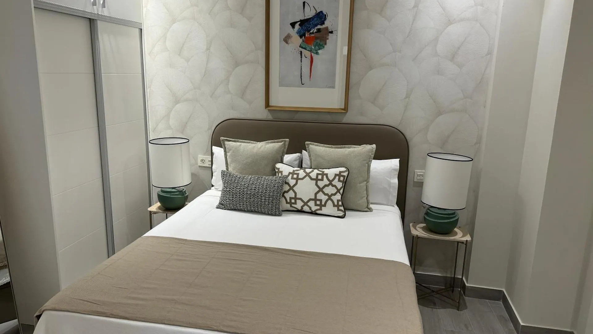 Suspiro 202 Elegant Suite Granada Apartment