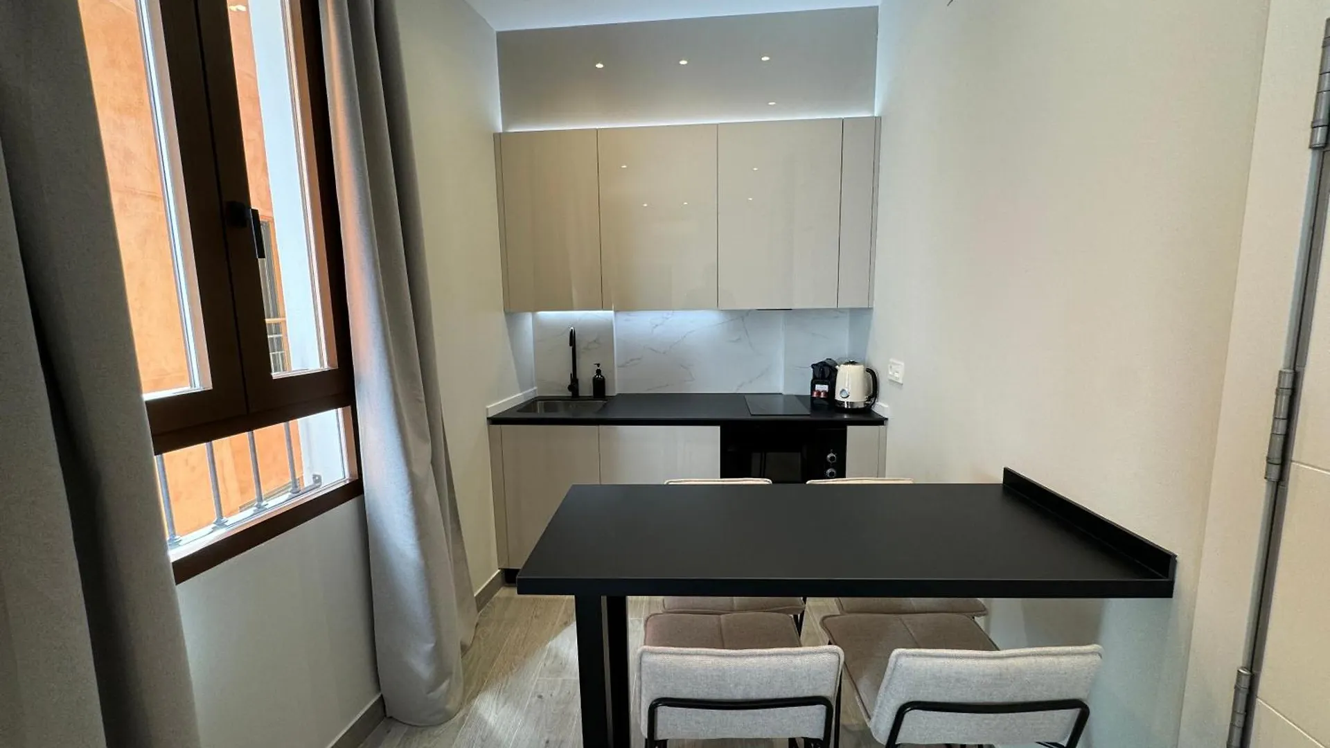 Suspiro 202 Elegant Suite Granada Spain
