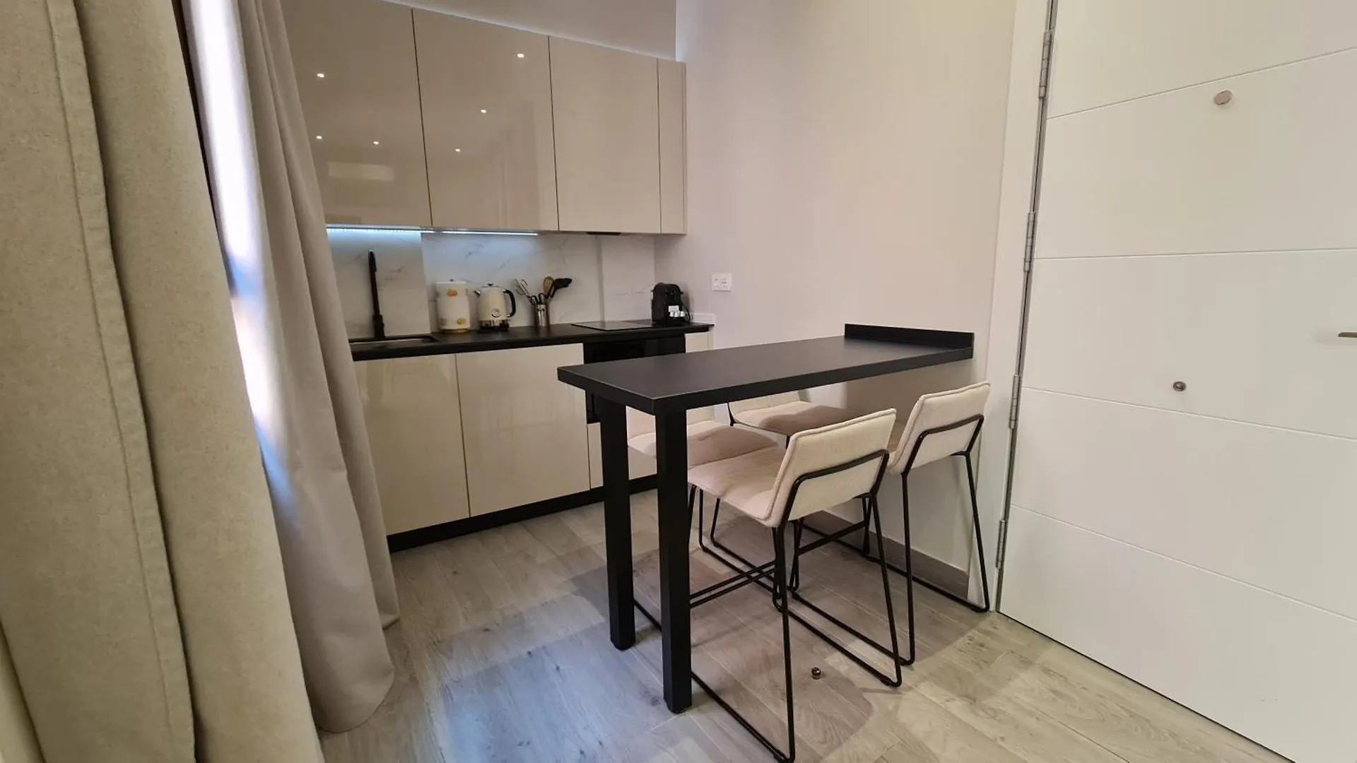 Suspiro 202 Elegant Suite Granada